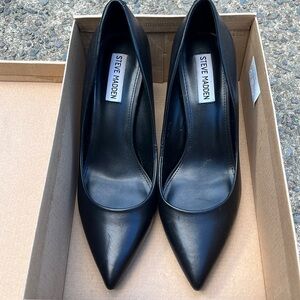 Steve Madden luiza black leather pumps size 9
